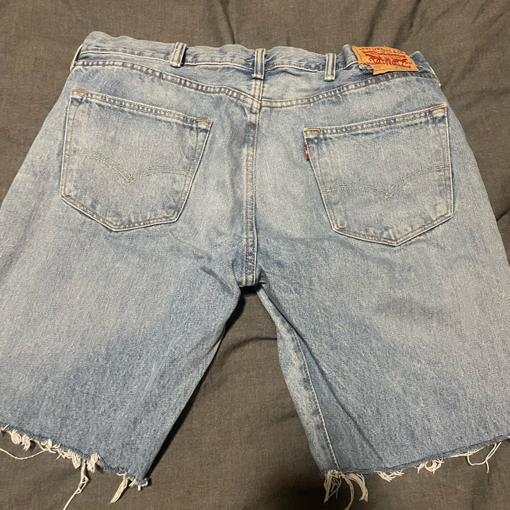Levi blue denim shorts true denim vintage waist size 38
